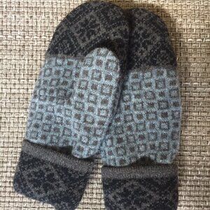 Handcrafted Felted 100% Lambswool Mittens from Repurposed Sweater